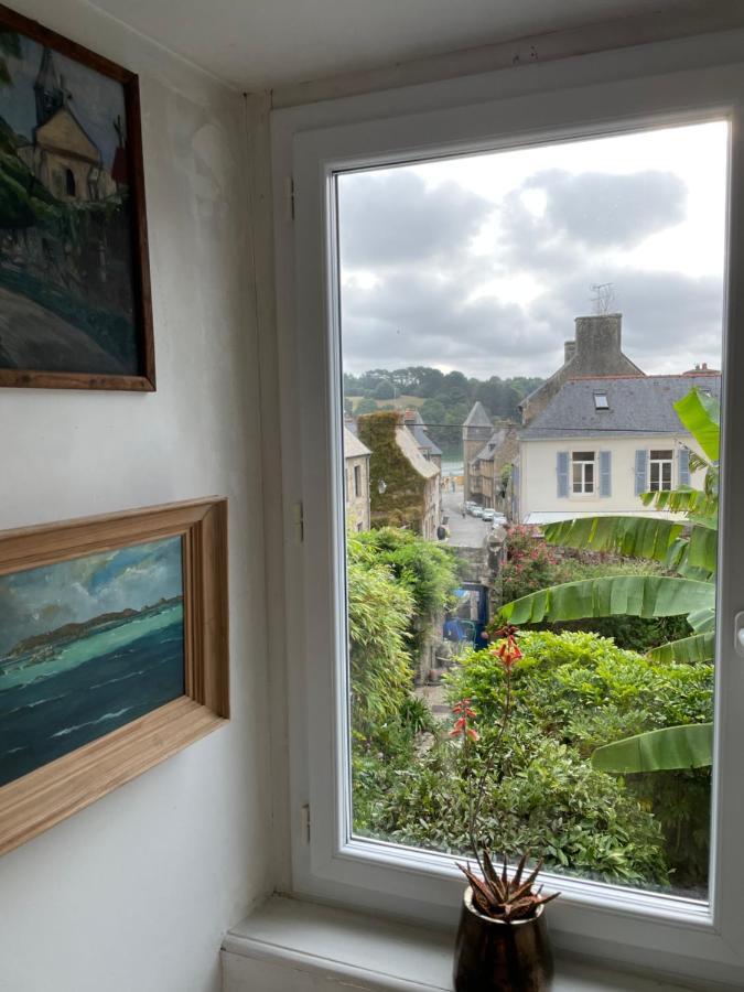 Appartement De 1634 Avec Balcon Au Sud Sur Jardin En Plein Coeur Historique Treguier Luaran gambar
